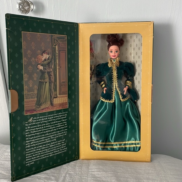 Hallmark Special Edition Vintage 1996 Yuletide Barbie - Picture 3 of 10